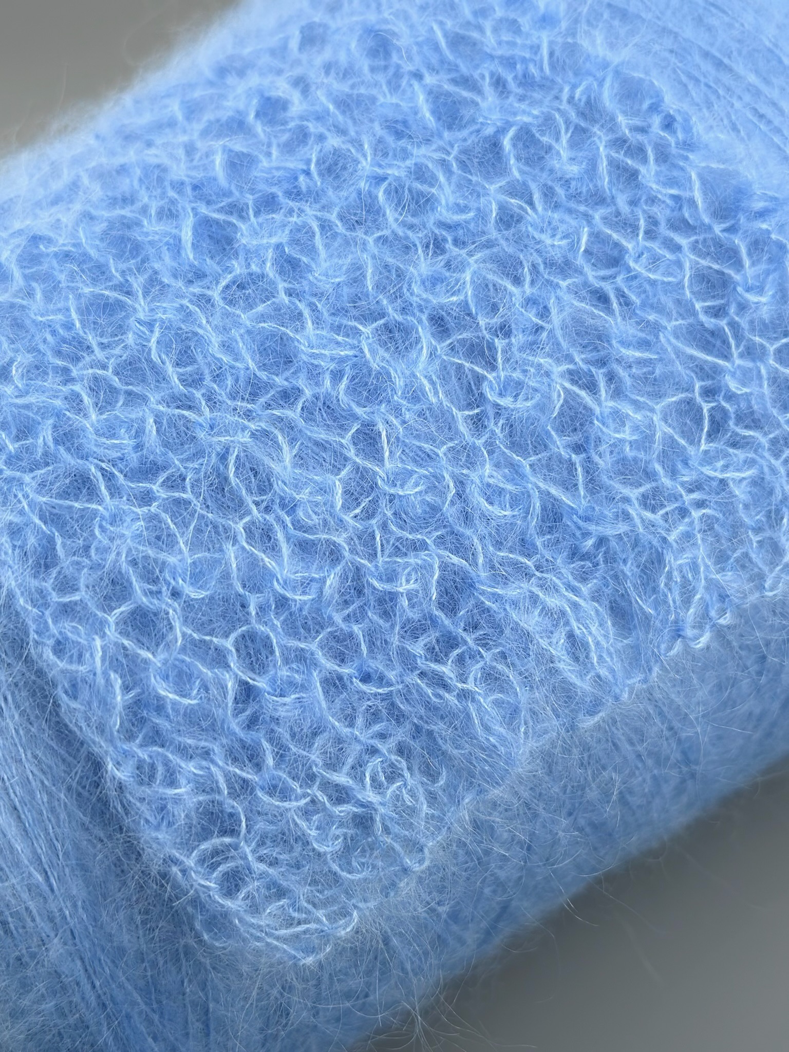 Royal Kid Silk Nm 9000 – Filato Super Kid Mohair e seta col. Azzurro cielo | Zimpfer Wolle Selezione foto 3